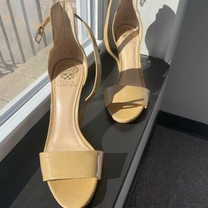 Vince Camuto nude heels